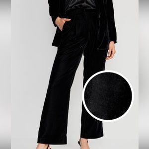 Extra high waisted Old Navy pleated velvet pants